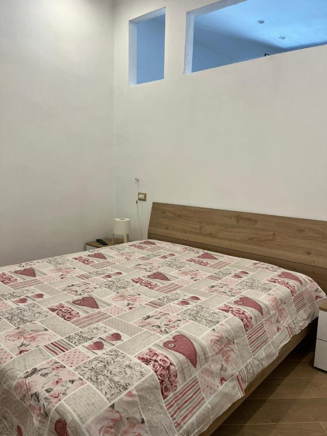 A Casa Di Alessandra Milan Bagian luar foto